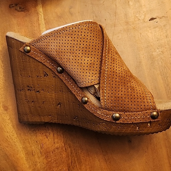 COPY - Sbicca wedge Declan sandal new size 8 rust suede - Picture 2 of 9